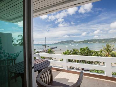 OYO 255 The Ocean Patong - 17