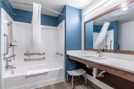 WoodSpring Suites - 45