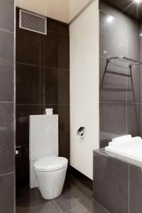 Old Town Square Residence by Emblem - 34