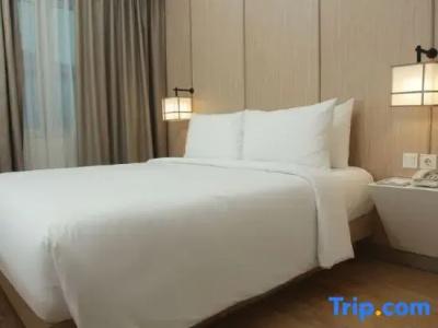 Thai Siam - 118
