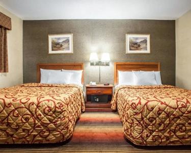 Rodeway Inn near Hoboken - 2