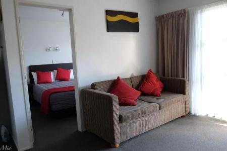 Marksman Motor Inn - 43