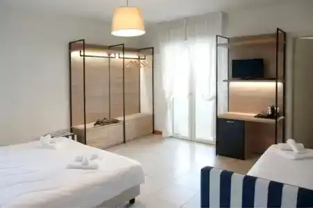 Majorca con Ristorante in Centro a Riccione - 82