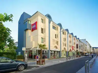 Ibis Pau Centre - 0