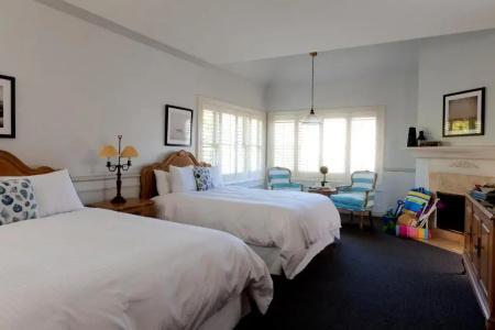 Blue Lantern Inn, a Four Sisters Inn - 2