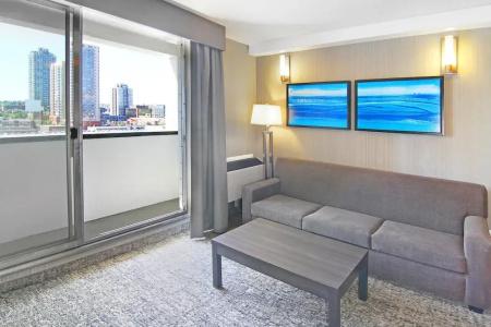 Holiday Inn Express and Suites, an IHG - 82