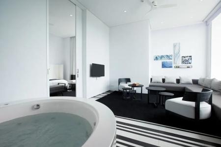 Veranda Pool Suite - 106