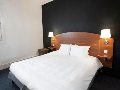 Kyriad Clermont Ferrand Centre - 82