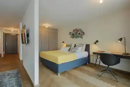 DD Suites Serviced - 125