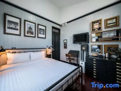 De Phanakron Boutique - 132