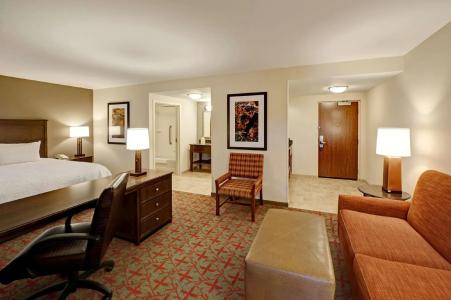 Hampton Inn & Suites - 72