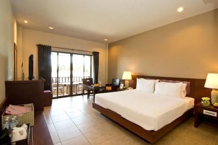 Rose Bay Resort - 51