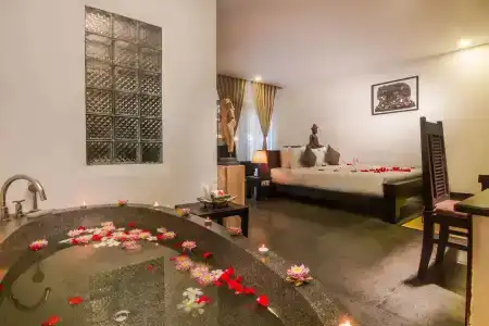 La Rose Blanche Boutique - 19