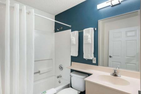 Suburban Studios North I-4 - 21