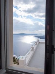 Caldera Cliff Illusion - 5