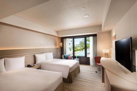 DoubleTree by Hilton Okinawa Chatan Resort - 11