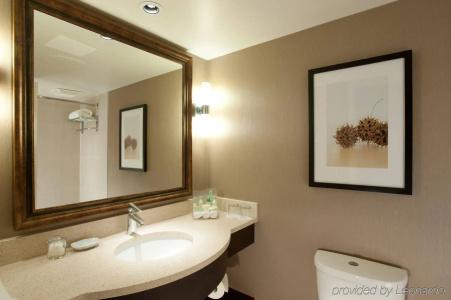 Radisson Blu Vancouver Airport & Marina - 6