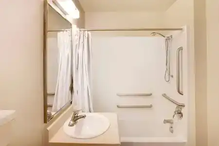 WoodSpring Suites - 19