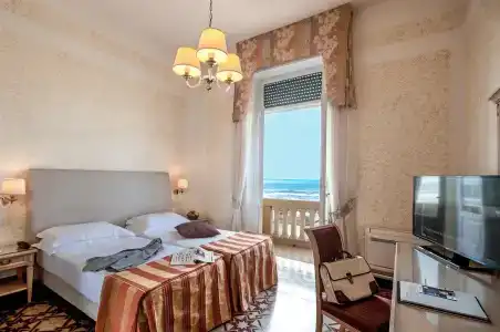 Grand Royal - 1