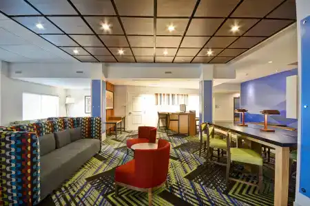 Holiday Inn Express -, An Ihg - 27