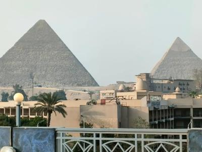Elite Regency Pyramids view - 34