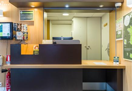 b&b hôTel Tours Nord 1 Val De Loire - 3