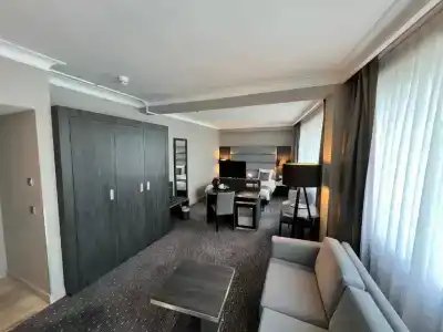 Best Western Royal Centre - 39
