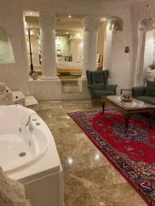 Abu Hayat Cave Suites - 94