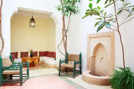 Dar Touyir - 9