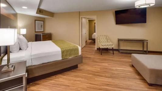 Best Western Plaza Inn - 112