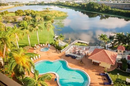 Hilton Palm Beach Airport - 16