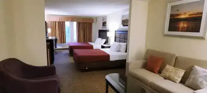 Home Inn & Suites - 40