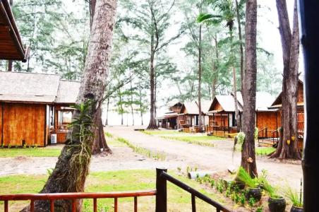 Eco Lanta Hideaway Beach Resort - 34