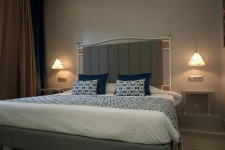 Suites Hôtel Les Charmilles & Spa - 3