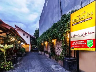 Yulia Beach Inn Kuta - 14