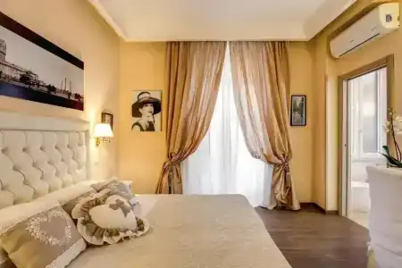Rome55 - Piazza di Spagna - 35