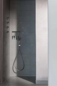 Neptune Luxury Suites - 10