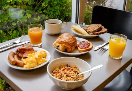 B&B Hôtel Valenciennes - 10