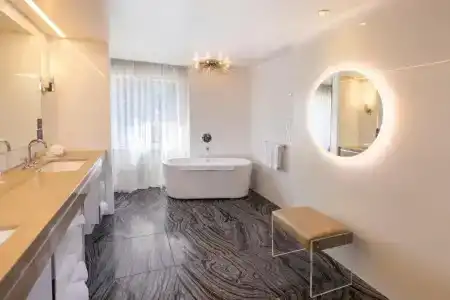 The Statler Dallas, Curio Collection By Hilton - 121