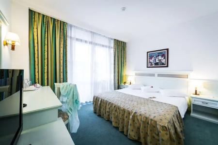 Helena Park - Ultra All Inclusive - 65