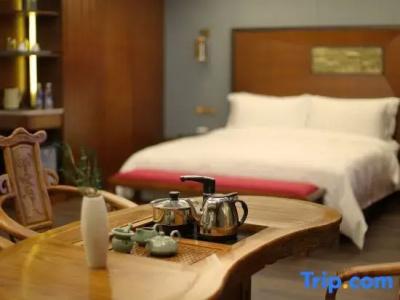 Lujia International - 77