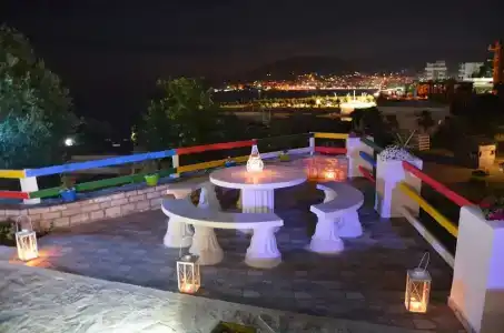 Viola Garden Restaurant - 4