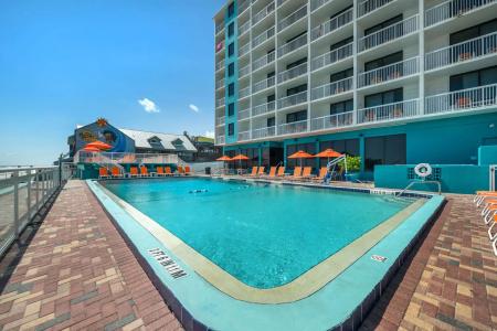 Comfort Inn & Suites Daytona Beach Oceanfront - 18
