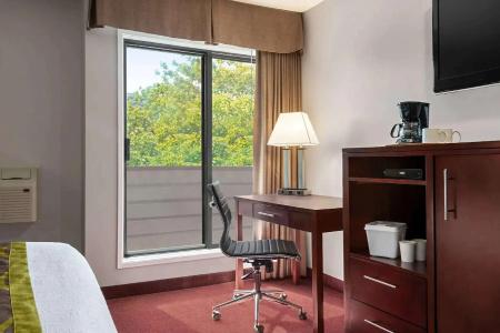 Quality Inn & Suites - 29