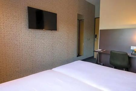 Best Western Plus Groningen Plaza - 38