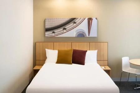 Travelodge Martin Place - 43