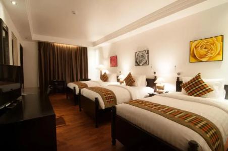 La Rose Suites - 101