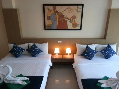 Island Beachfront - 4