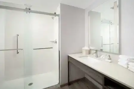 Hilton Garden Inn Miami Brickell South - 8