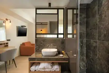 Hyperion City with Heated Pool - 30
